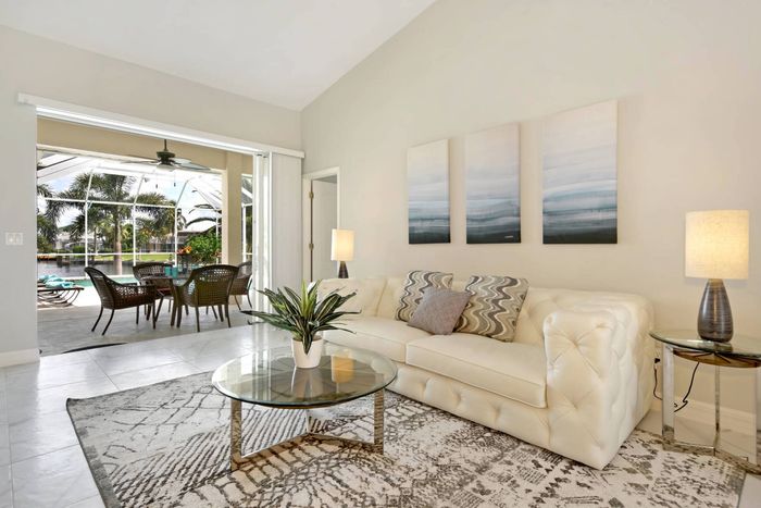 Villa Dolphin Cove