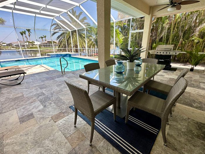 Villa Dolphin Cove